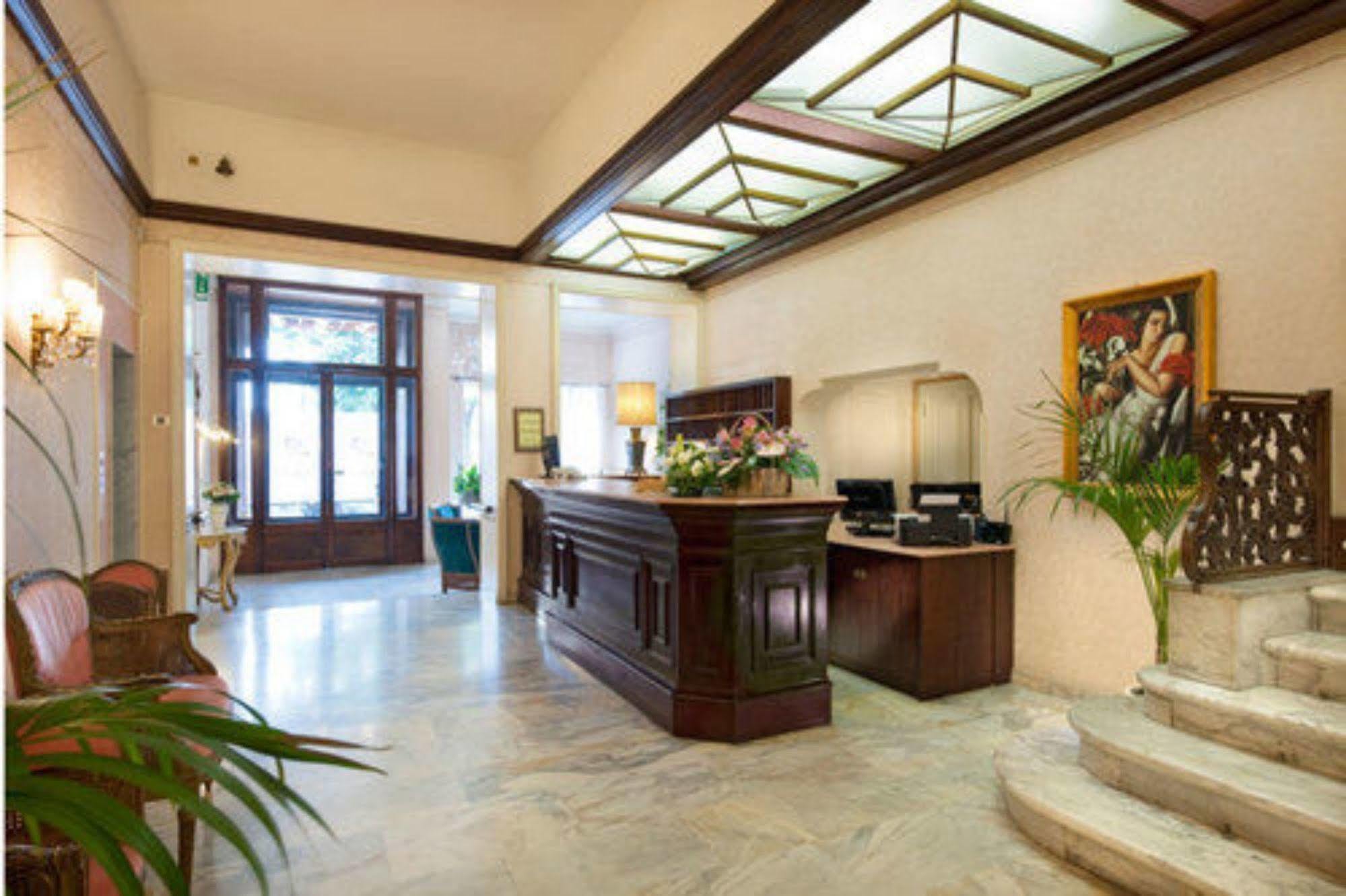 Grand Hotel Regina Salsomaggiore سالسوماجّوري تيرمي المظهر الخارجي الصورة