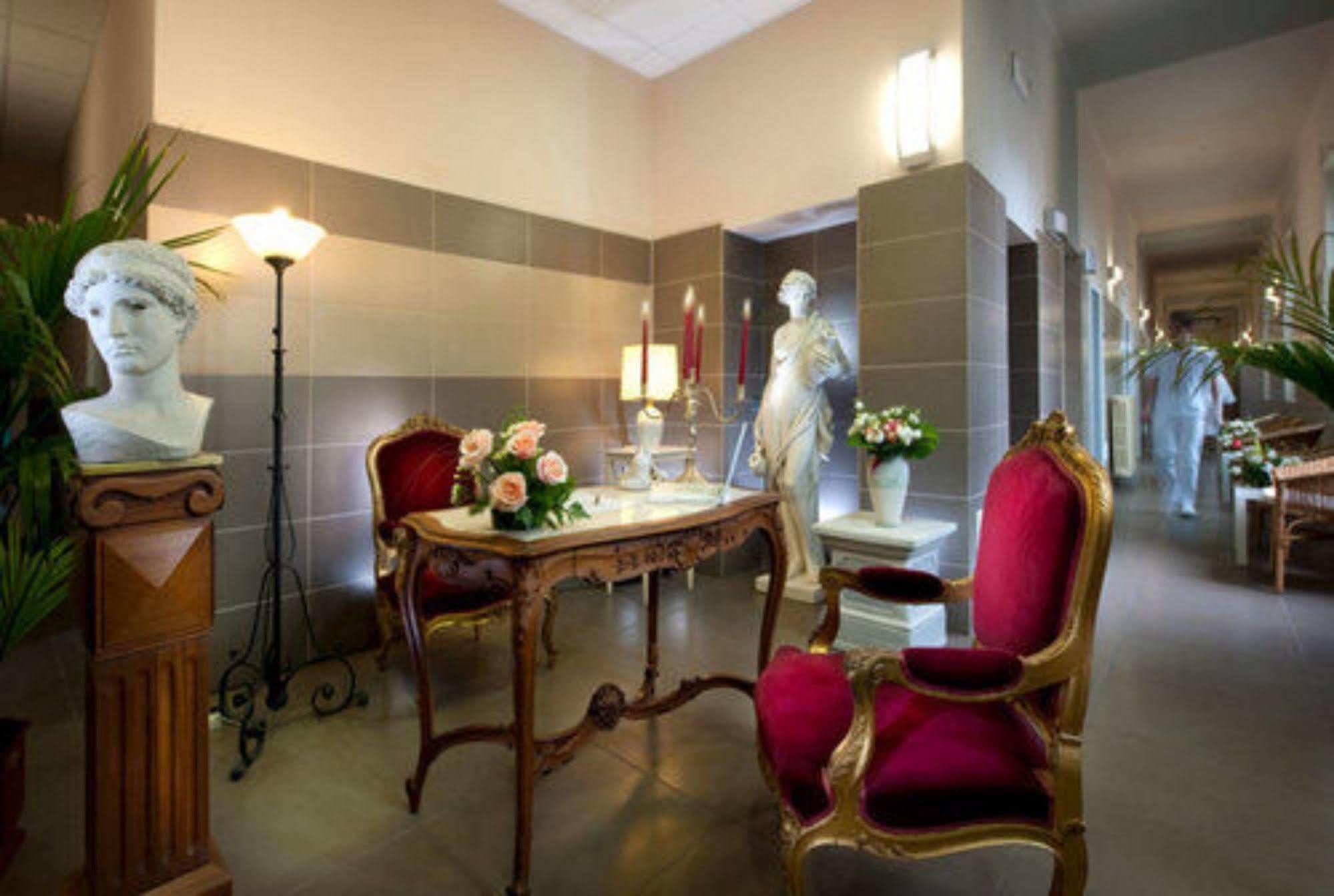 Grand Hotel Regina Salsomaggiore سالسوماجّوري تيرمي المظهر الخارجي الصورة